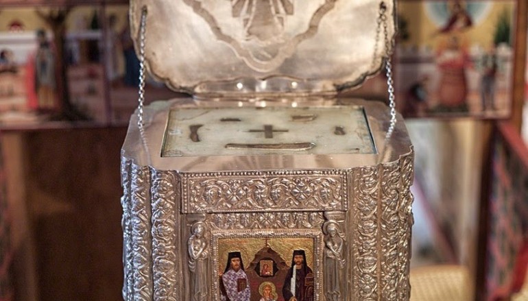 Λείψανα των Αγ. Ραφαήλ, Νικολάου και Ειρήνης στην Κοζάνη
