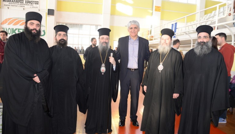 Ο Μητροπολίτης Πατρών τίμησε πεσόντες υπέρ Πατρίδος (ΦΩΤΟ)