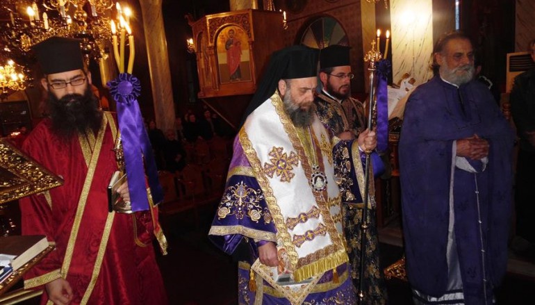 Ακολουθία των Προηγιασμένων Δώρων στο Αμπελικό (ΦΩΤΟ)
