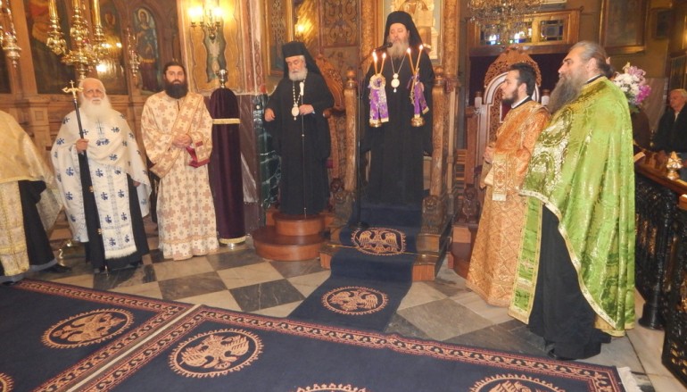 Δ΄Κατανυκτικός Εσπερινός στην Ι. Μ. Φωκίδος (ΦΩΤΟ)