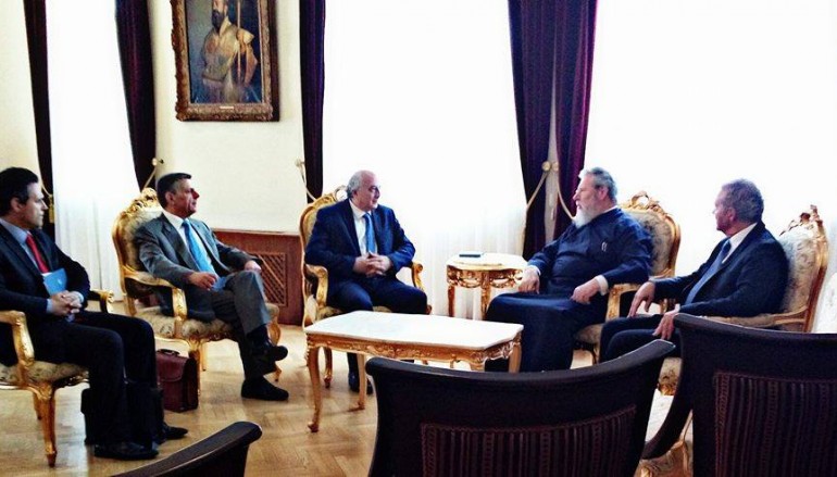 Συνάντηση του Αρχιεπισκόπου Κύπρου με τον Υφυπουργό Εξωτερικών της Ελλάδος (ΦΩΤΟ)