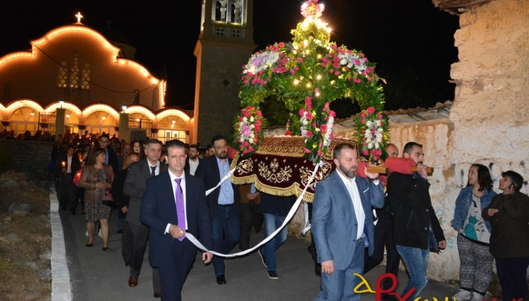 Η Ακολουθία του Επιταφίου στον Ι. Ναό Αγ. Βαρβάρας Τρίπολης (ΦΩΤΟ)