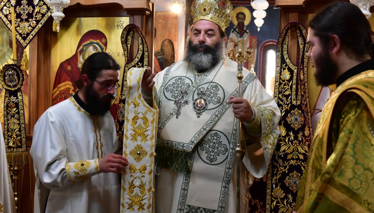 Χειροτονία Πρεσβυτέρου από τον Μητροπολίτη Λαγκαδά (ΦΩΤΟ)