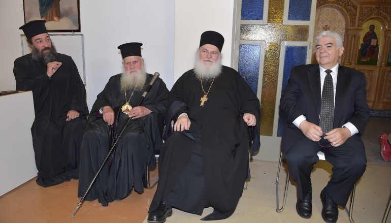 Ο Ηγούμενος της Ι. Μονής Βατοπαιδίου στην Ι. Μ. Θήρας (ΦΩΤΟ)