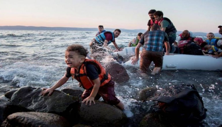 Η νέα ζωή των 12 προσφύγων που πήρε μαζί του ο Πάπας (BINTEO)