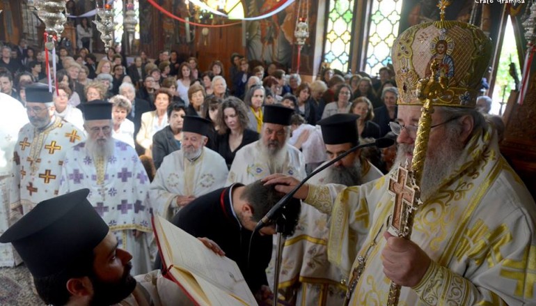 Χειροθεσία Αναγνώστη από τον Μητροπολίτη Κυδωνίας (ΦΩΤΟ)