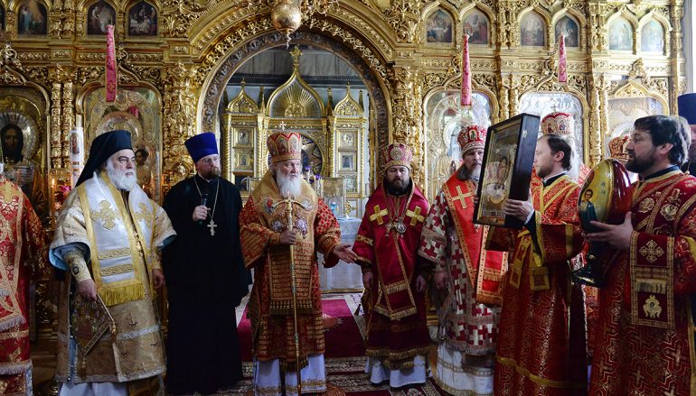 Πατριαρχική Θ. Λειτουργία στην Ι. Μονή Αγίου Παντελεήμονος Αγίου Όρους (ΦΩΤΟ)