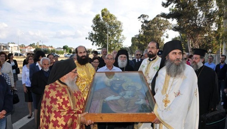 Στην Κύπρο η εικόνα της Παναγίας της Αγιοταφίτισσας (ΦΩΤΟ)