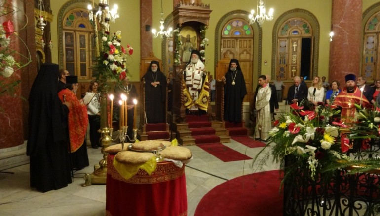 Το ευλαβικό κερί του Αιγυπτιώτη Ελληνισμού στον Άγ. Γεώργιο παλαιού Καΐρου (ΦΩΤΟ)