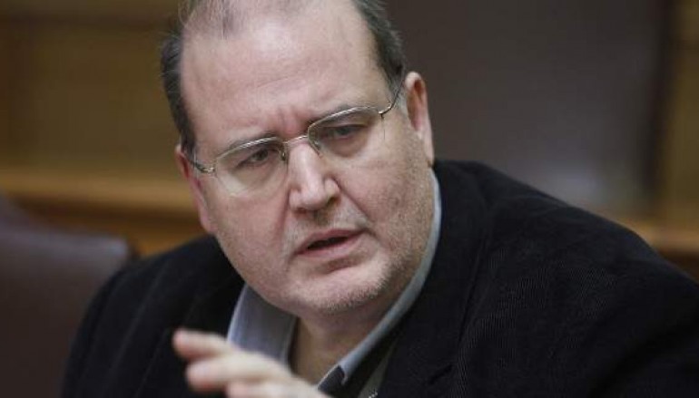 Ο Φίλης απαντά στο Μητροπολίτη Καλαβρύτων
