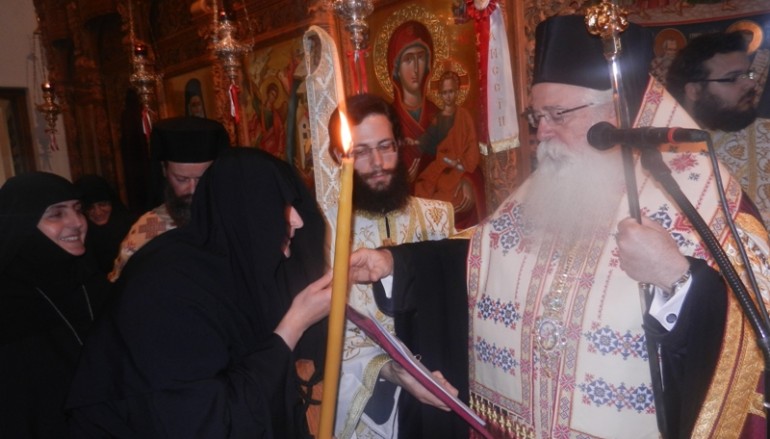 Νέα Μοναχή στην Ιερά Μονή Παμμεγίστων Ταξιαρχών Πηλίου (ΦΩΤΟ)