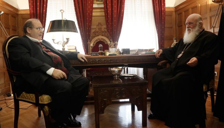 Ν. Φίλης: «Περίμενα ο Αρχιεπίσκοπος να πάρει αποστάσεις από τις κατάρες του Αμβρόσιου»