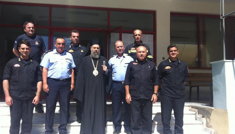 Επίσκεψη του Μητροπολίτη Θεσσαλιώτιδος στην Πυροσβεστική Υπηρεσία Καρδίτσας (ΦΩΤΟ)