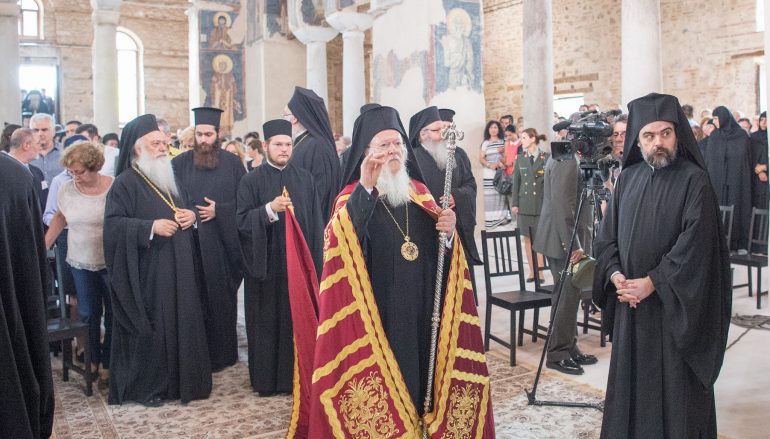 Πατριαρχικός εσπερινός των Πρωτοκορυφαίων Αποστόλων Παύλου και Πέτρου στη Βέροια (ΦΩΤΟ)