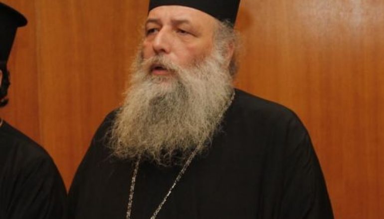 Ο Μητροπολίτης Παροναξίας κατά του Νίκου Φίλη