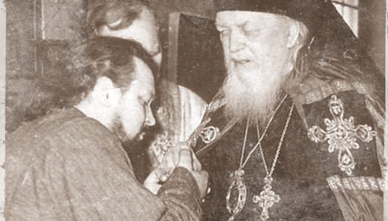 Η απάντηση του Αγίου Λουκά σ’ έναν άθεο