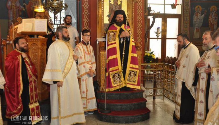Ο εσπερινός της Πεντηκοστής στην Ι. Μ. Μαρωνείας (ΦΩΤΟ)