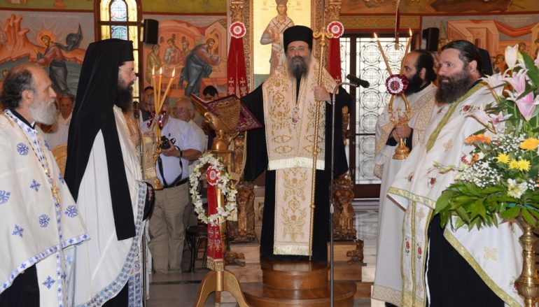 Ὁ Ἑσπερινός τῶν Πρωτοκορυφαίων Ἀποστόλων Πέτρου καί Παύλου στήν Ι. Μ. Πατρῶν (ΦΩΤΟ)