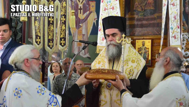 Αρχιερατικός εσπερινός του Αγίου Πνεύματος στο Μέρμπακα Ναυπλίου (ΦΩΤΟ – ΒΙΝΤΕΟ)