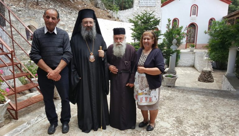 Χρόνια πολλά στόν π. Ἱερώνυμο τῶν Νοτενῶν (ΦΩΤΟ)
