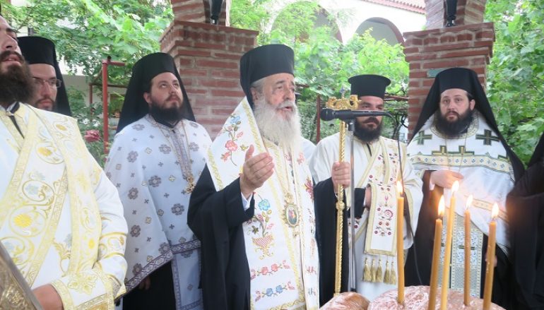 Αρχιερατικός Εσπερινός στην Ιερά Μονή Παναγίας Ελεούσης Ξυνιάδος (ΦΩΤΟ)