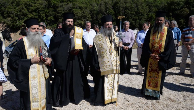 Μητροπολίτης Πατρών: «Ποιός θά μᾶς σεβαστῇ, ἐάν δέν σεβόμαστε τήν πίστη μας καί τήν ἱστορική μας παράδοση;» (ΦΩΤΟ)