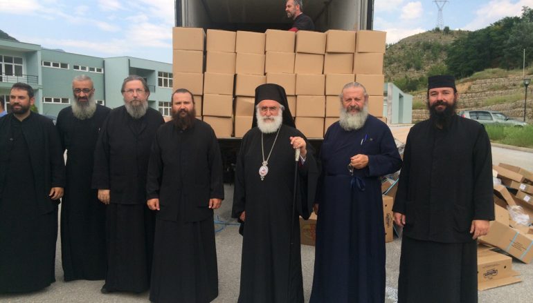 Δέματα αγάπης σε χίλιες άπορες οικογένειες από την Ι. Μ. Ξάνθης (ΦΩΤΟ)