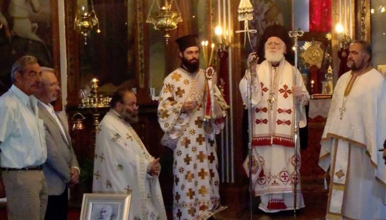 Ο Αρχιεπίσκοπος Κρήτης στα αποκαλυπτήρια ανδριάντος του Χατζημιχάλη Γιάνναρη (ΦΩΤΟ)