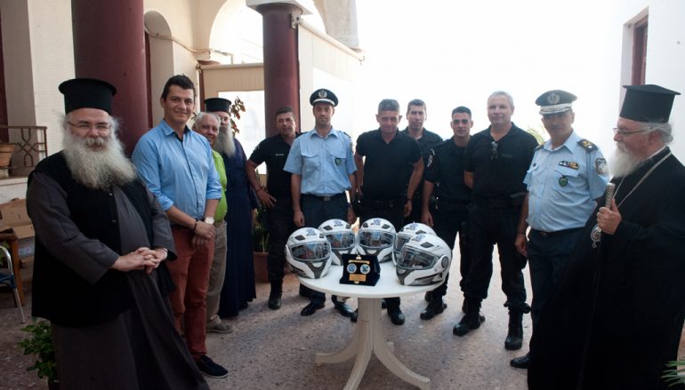 Η Μητρόπολη Σητείας δώρησε κράνη για την ομάδα «ΔΙ.ΑΣ» Ιεράπετρας (ΦΩΤΟ)
