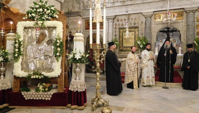 Πρώτη παράκληση της Υπεραγίας Θεοτόκου στην Εκατονταπυλιανή της Πάρου (ΦΩΤΟ)