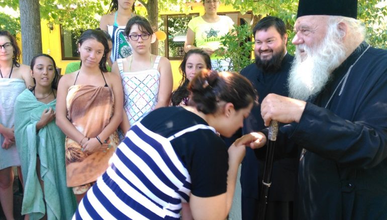 Επίσκεψη του Αρχιεπισκόπου στις κατασκηνώσεις της Αρχιεπισκοπής (ΦΩΤΟ)