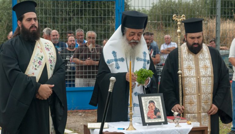 Ο Μητροπολίτης Φθιώτιδος ευλόγησε την ομάδα της Λαμίας (ΦΩΤΟ)