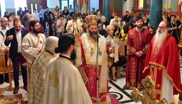 Ο Μητροπολίτης Λαγκαδά στον Ι. Ναό Αγ. Δημητρίου Χρυσαυγής (ΦΩΤΟ)