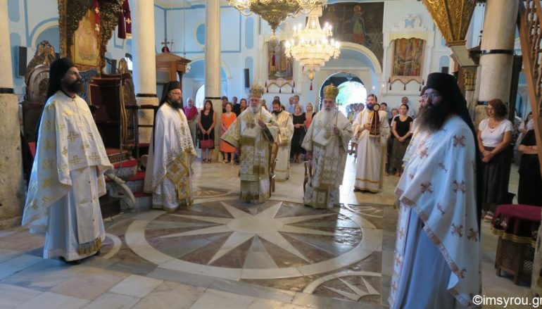 Πανηγυρική Θεία Λειτουργία στην Ι. Μονή του Μεγάλου Σταυρού Σάμου (ΦΩΤΟ)