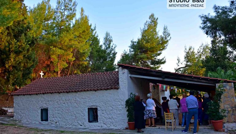 Η εορτή της Μεταστάσεως του Αγίου Ιωάννη του Θεολόγου στην Καραθώνα Ναυπλίου (ΦΩΤΟ)