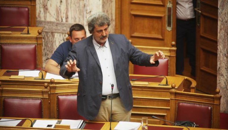 Πολάκης υπέρ Φίλη: «Μην σταματάς, είμαστε όλοι μαζί σου»