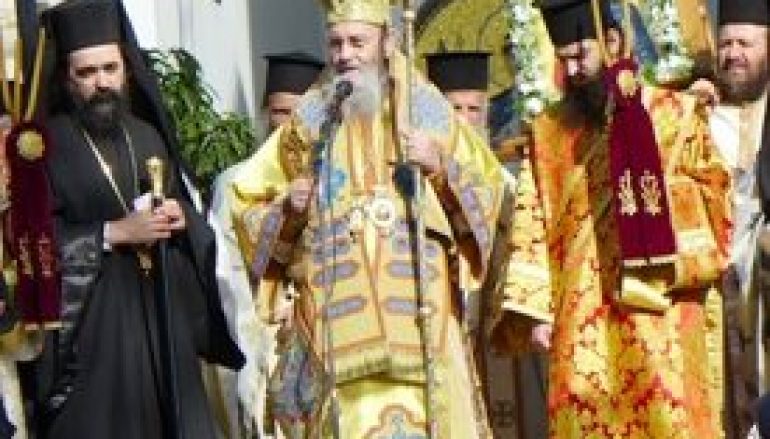 Ναυπάκτου Ιερόθεος: «Ναι στην οριοθέτηση των σχέσεων Κράτους-Εκκλησίας» (Βίντεο)
