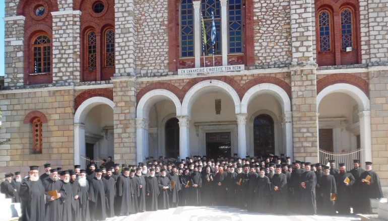 Γενική Ιερατική Σύναξη στην Ι. Μ. Θεσσαλιώτιδος (ΦΩΤΟ)