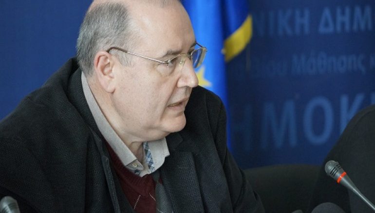 Φίλης: «Το σχολείο προετοιμάζει πολίτες και όχι πιστούς»