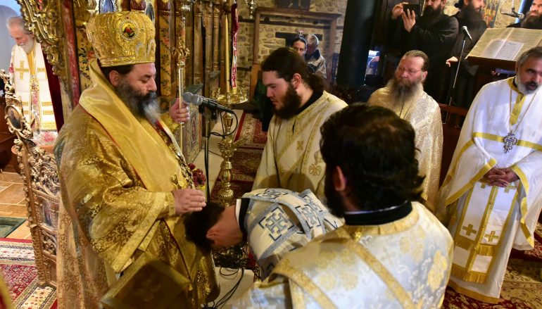 Αρχιερατική Θ. Λειτουργία της εορτής των Παμμεγίστων Ταξιαρχών στην Ι. Μ. Λαγκαδά (ΦΩΤΟ)
