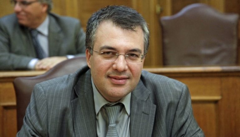 Το ΥΠΠΕΘ περί εποπτείας και επικοινωνίας μετά των εκκλ. ΝΠΔΔ
