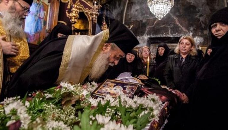 Εξόδιος Ακολουθία της Καθηγουμένης της Ι. Μονής Δαδίου (ΦΩΤΟ)