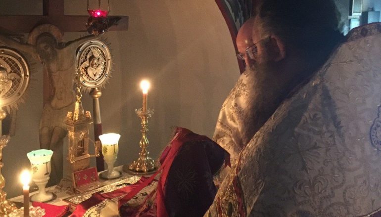 Θεία Λειτουργία στο χαλανδρινό μετόχιο της Ι.Μ. Εσφιγμένου (ΦΩΤΟ)