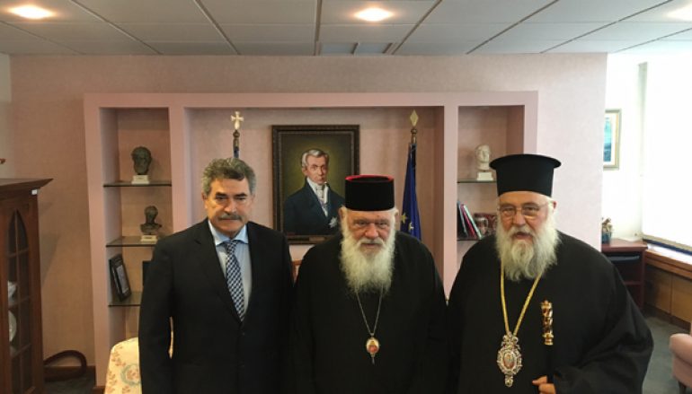 Αρχιεπίσκοπος: «Ευχόμαστε οι αγώνες που γίνονται για την πατρίδα μας να είναι καλοί και επιτυχείς»