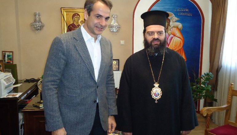Στο Μητροπολίτη Μαρωνείας ο Κυριάκος Μητσοτάκης