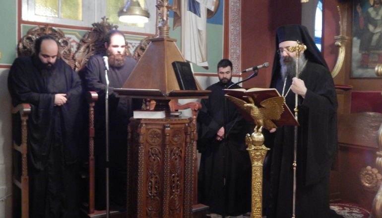 Η Ακολουθία των Μεγάλων Ωρών των Χριστουγέννων στην Ι. Μ. Πατρών (ΦΩΤΟ)
