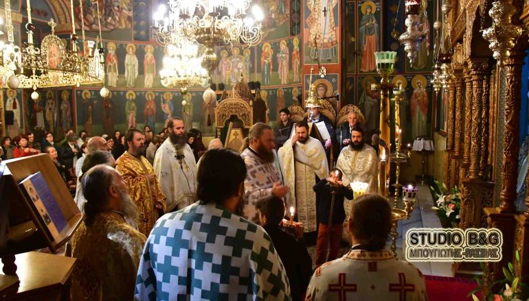 Εσπερινός της Παναγίας της Γερόντισσας στο Ναύπλιο (ΦΩΤΟ)