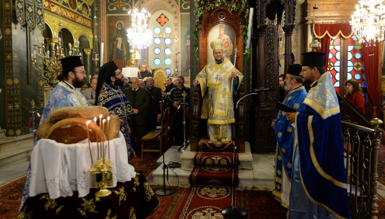 Με λαμπρότητα ο εορτασμός του Αγίου Νικολάου στην Καλαμάτα (ΦΩΤΟ)