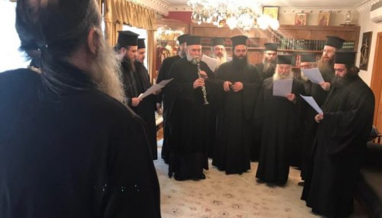 Κάλαντα και ευχές άκουσε ο Μητροπολίτης Πειραιώς (ΦΩΤΟ)
