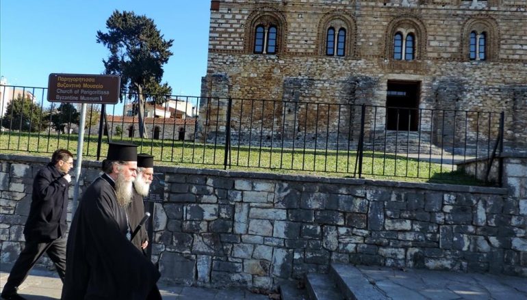 Επίσκεψη του Μητροπολίτη Άρτης στον βυζαντινό ναό της Παρηγορήτριας (ΦΩΤΟ)